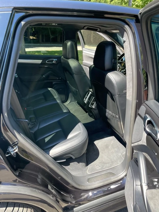 2016 Porsche 958 Cayenne GTS - Image 13 of 30