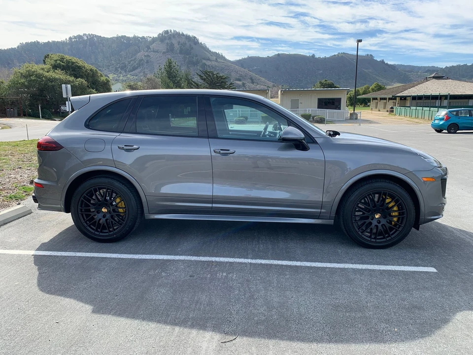2016 Porsche 958 Cayenne GTS - Image 6 of 13