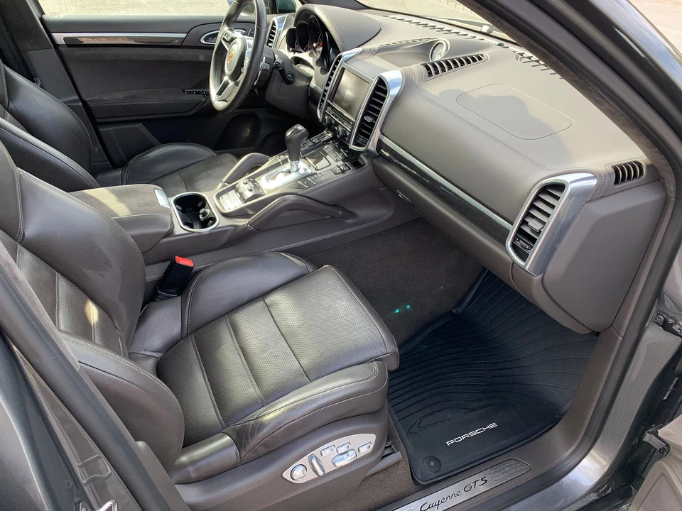 2016 Porsche 958 Cayenne GTS - Image 7 of 13
