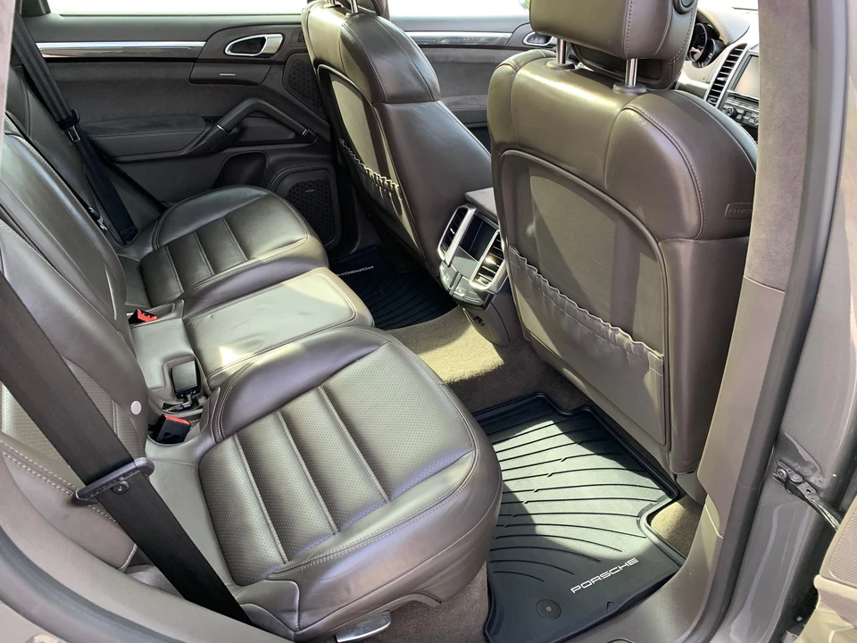 2016 Porsche 958 Cayenne GTS - Image 10 of 13