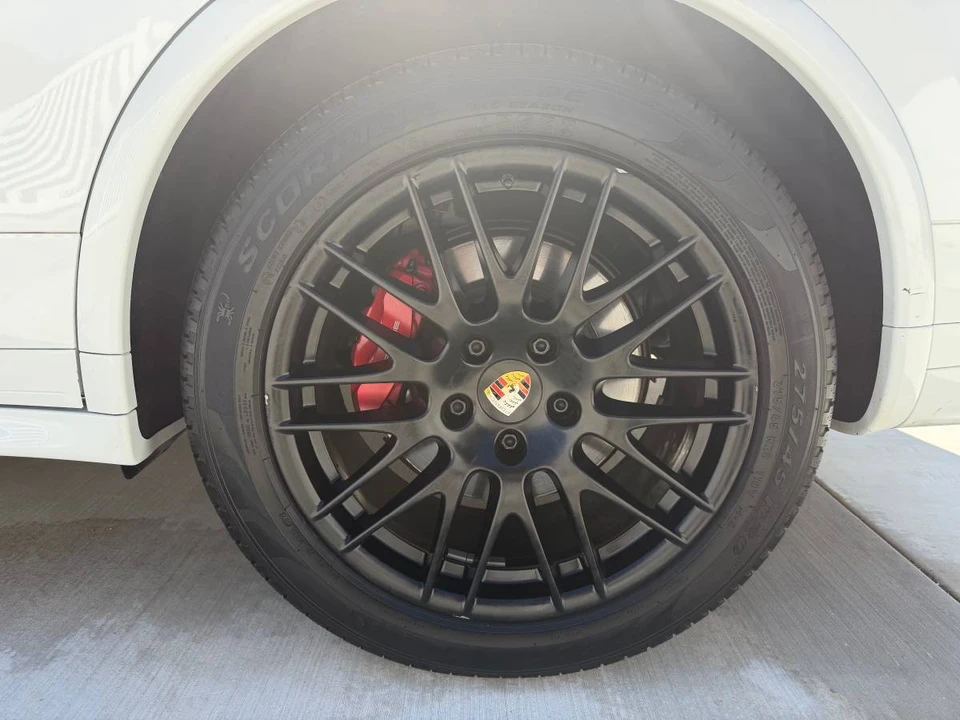 2016 Porsche 958 Cayenne GTS - Image 11 of 22