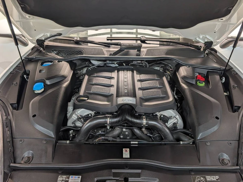 2016 Porsche 958 Cayenne GTS - Image 17 of 22