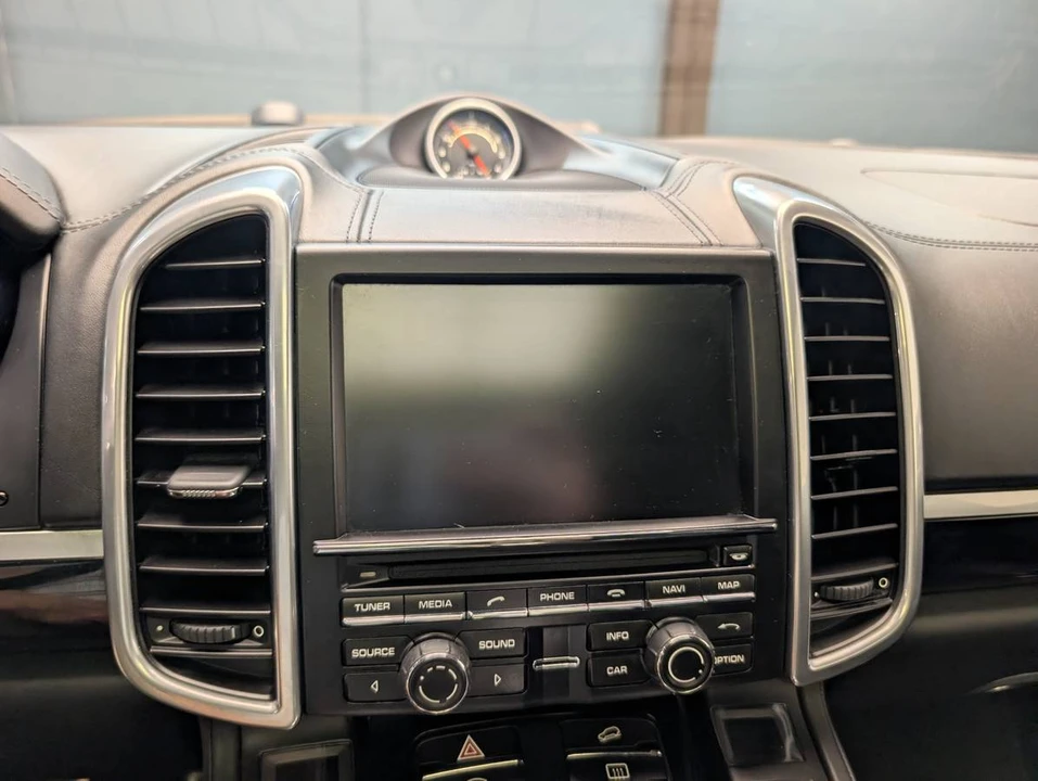 2016 Porsche 958 Cayenne GTS - Image 14 of 22