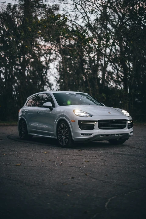 2016 Porsche 958 Cayenne GTS - Image 3 of 20