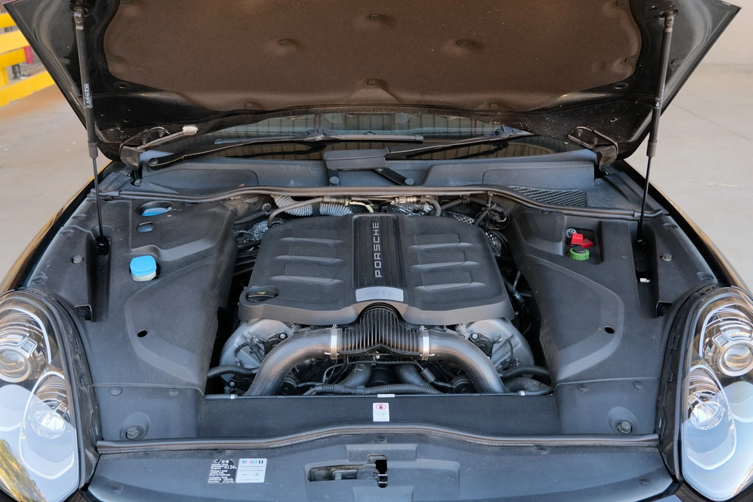 2016 Porsche 958 Cayenne GTS - Image 5 of 6
