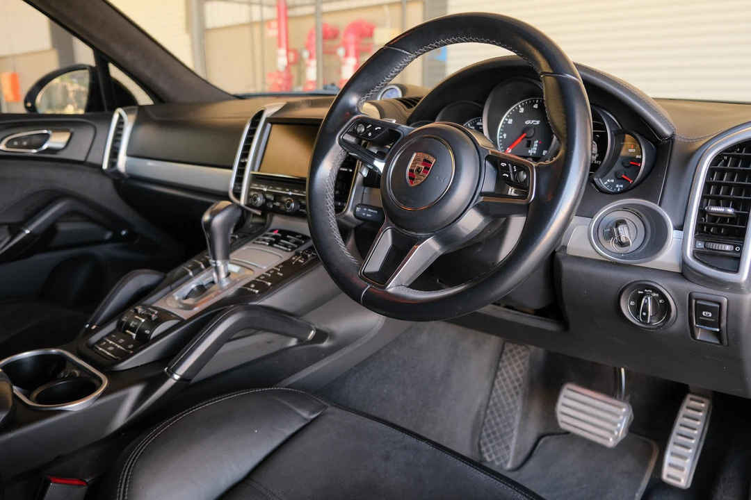 2016 Porsche 958 Cayenne GTS - Image 4 of 6