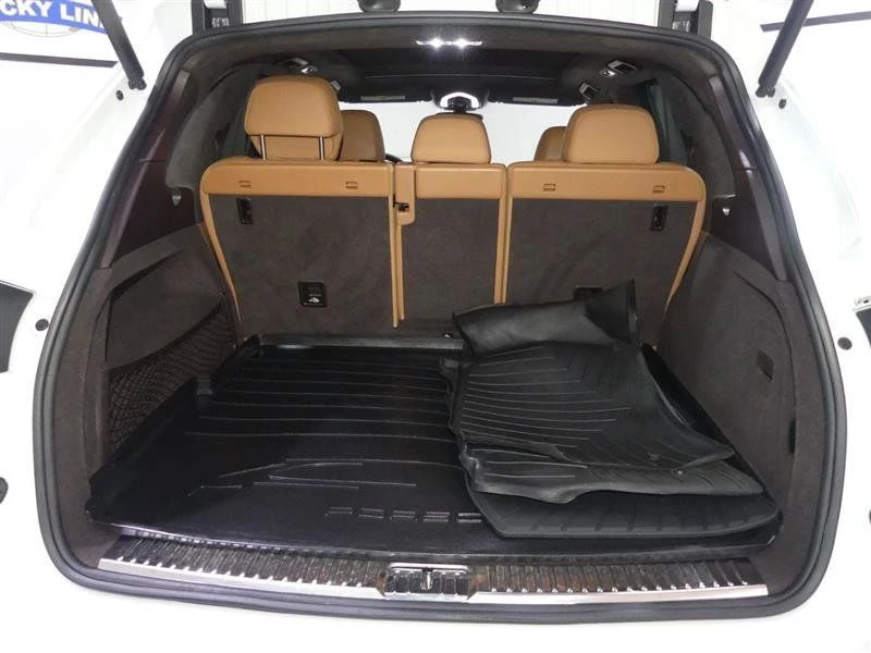 2016 Porsche 958 Cayenne GTS - Image 9 of 20