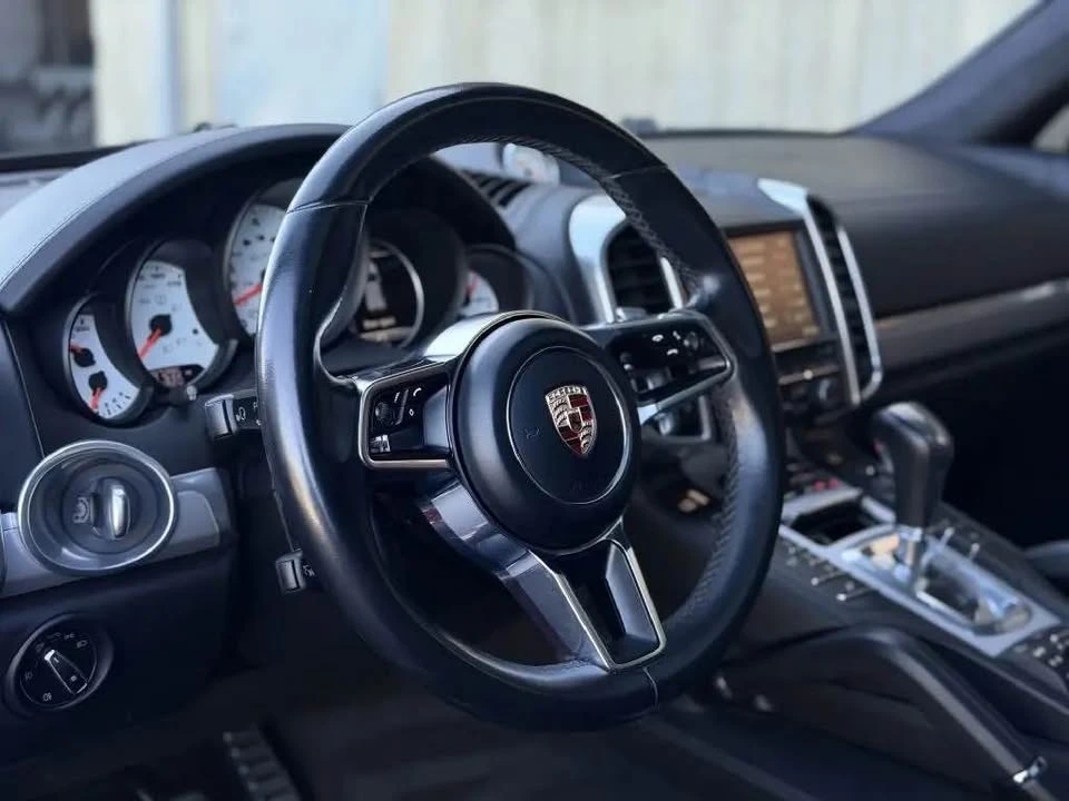 2016 Porsche 958 Cayenne GTS - Image 10 of 20