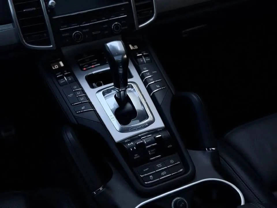 2016 Porsche 958 Cayenne GTS - Image 16 of 20