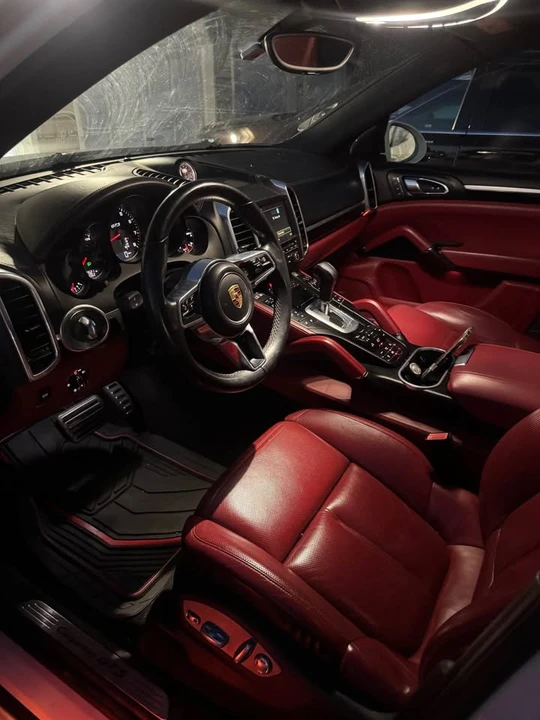 2016 Porsche 958 Cayenne GTS - Image 2 of 3