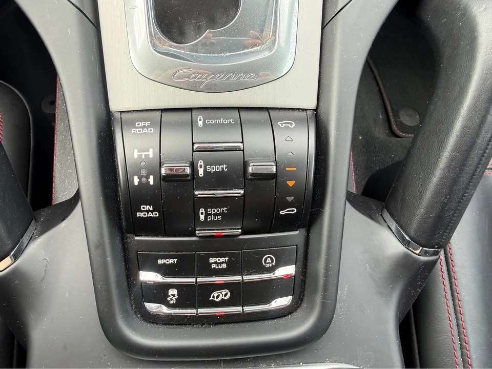 2016 Porsche 958 Cayenne GTS - Image 11 of 13