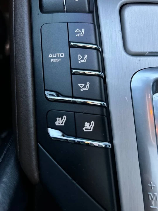 2016 Porsche 958 Cayenne GTS - Image 15 of 20
