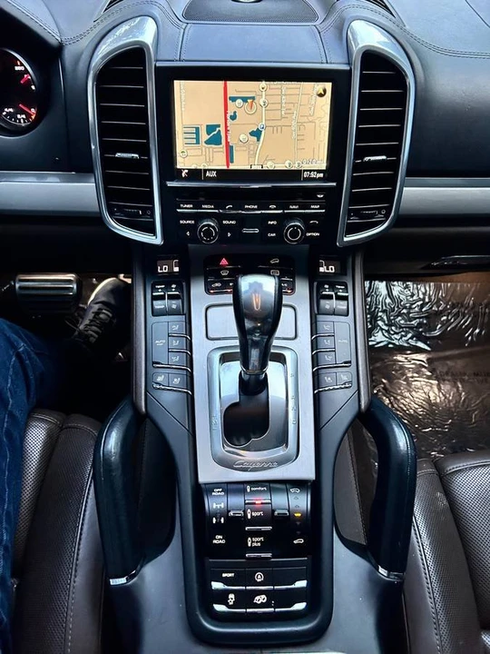 2016 Porsche 958 Cayenne GTS - Image 18 of 20