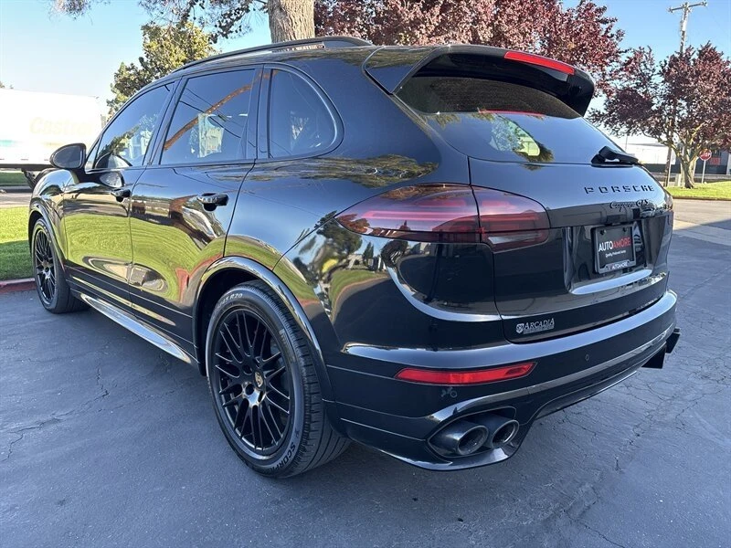 2016 Porsche 958 Cayenne GTS - Image 9 of 20
