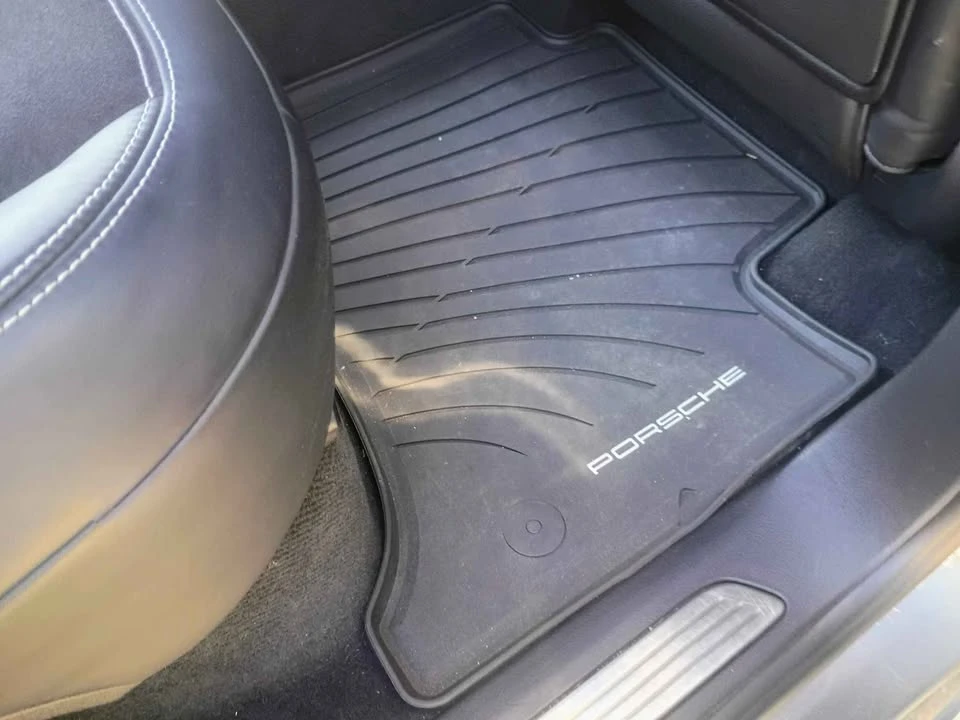 2016 Porsche 958 Cayenne GTS - Image 19 of 20