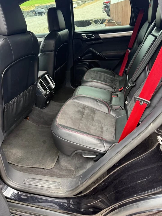 2016 Porsche 958 Cayenne GTS - Image 7 of 8