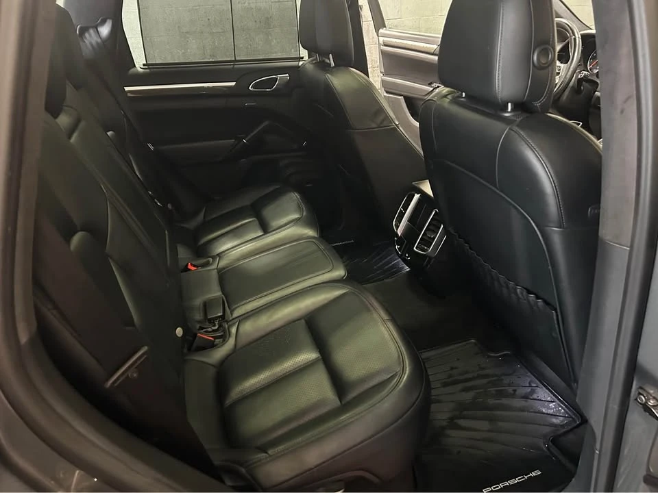 2016 Porsche 958 Cayenne GTS - Image 5 of 9