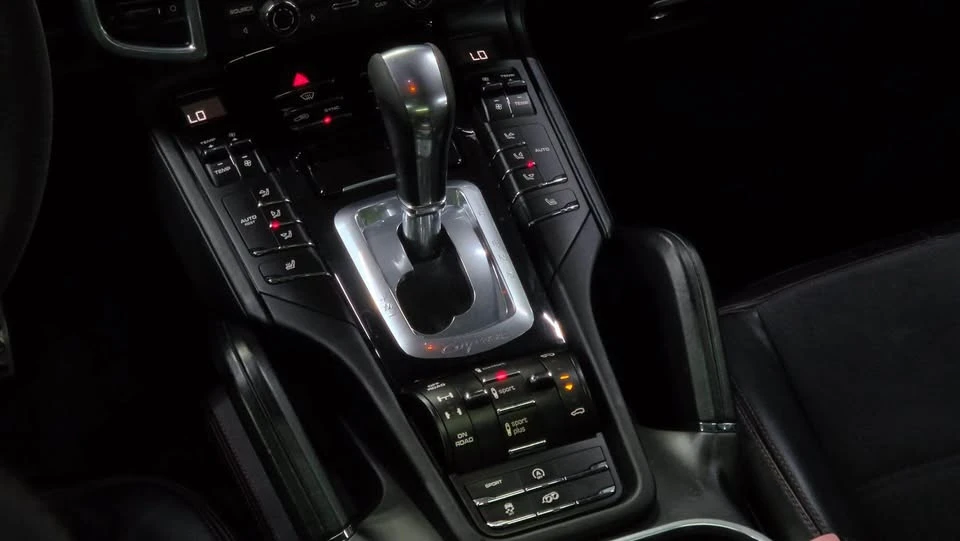 2016 Porsche 958 Cayenne GTS - Image 17 of 19