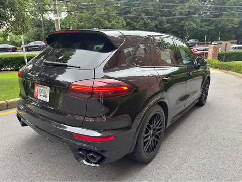 2016 Porsche Cayenne GTS Sport Utility 4D