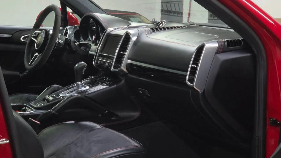 2016 Porsche 958 Cayenne GTS - Image 8 of 19