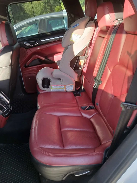 2016 Porsche 958 Cayenne GTS - Image 4 of 5