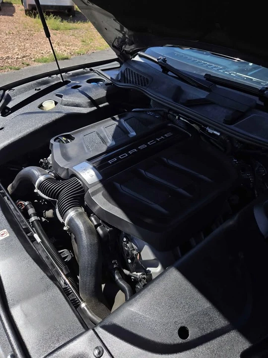 2016 Porsche 958 Cayenne GTS - Image 11 of 18