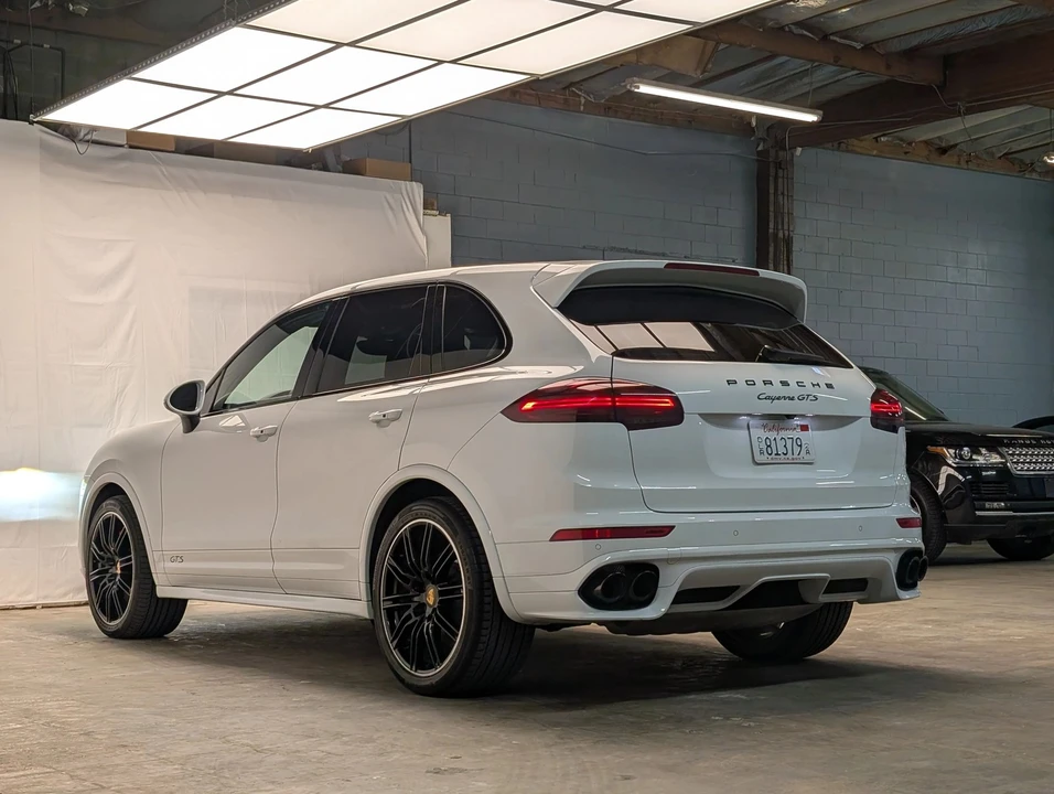 2016 Porsche - Image 5 of 31