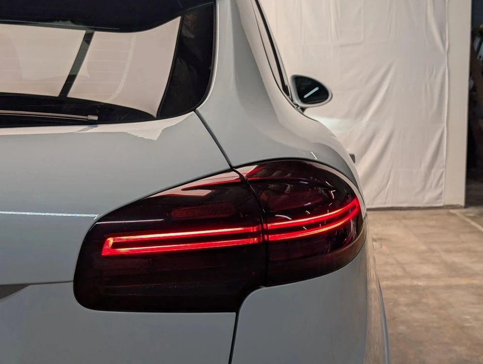 2016 Porsche 958 Cayenne GTS - Image 9 of 31
