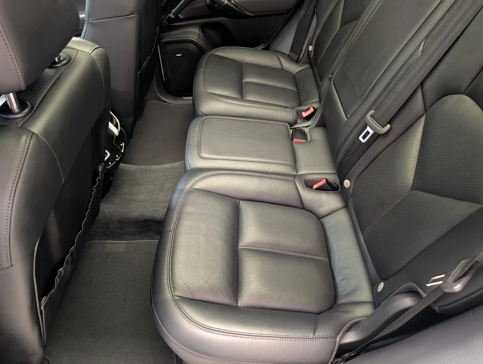 2016 Porsche - Image 21 of 31