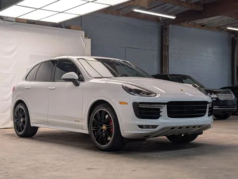 2016 Porsche Cayenne GTS