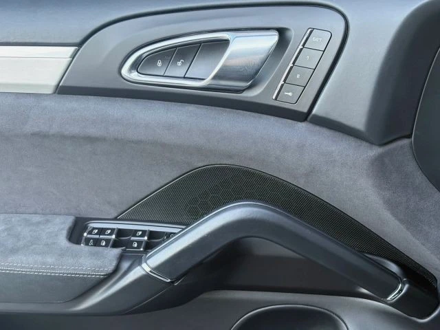2016 Porsche 958 Cayenne GTS - Image 24 of 31
