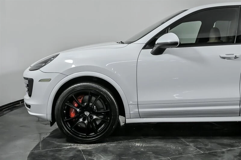 2016 Porsche 958 Cayenne GTS - Image 6 of 31