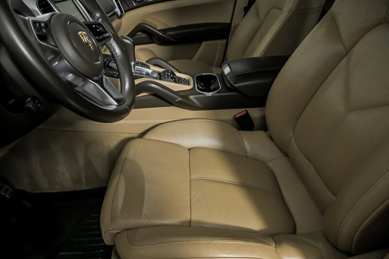 2016 Porsche 958 Cayenne GTS - Image 19 of 31