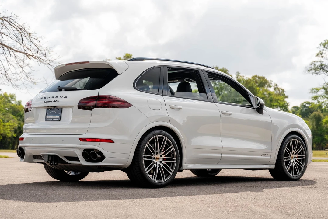 2016 Porsche 958 Cayenne GTS - Image 9 of 31