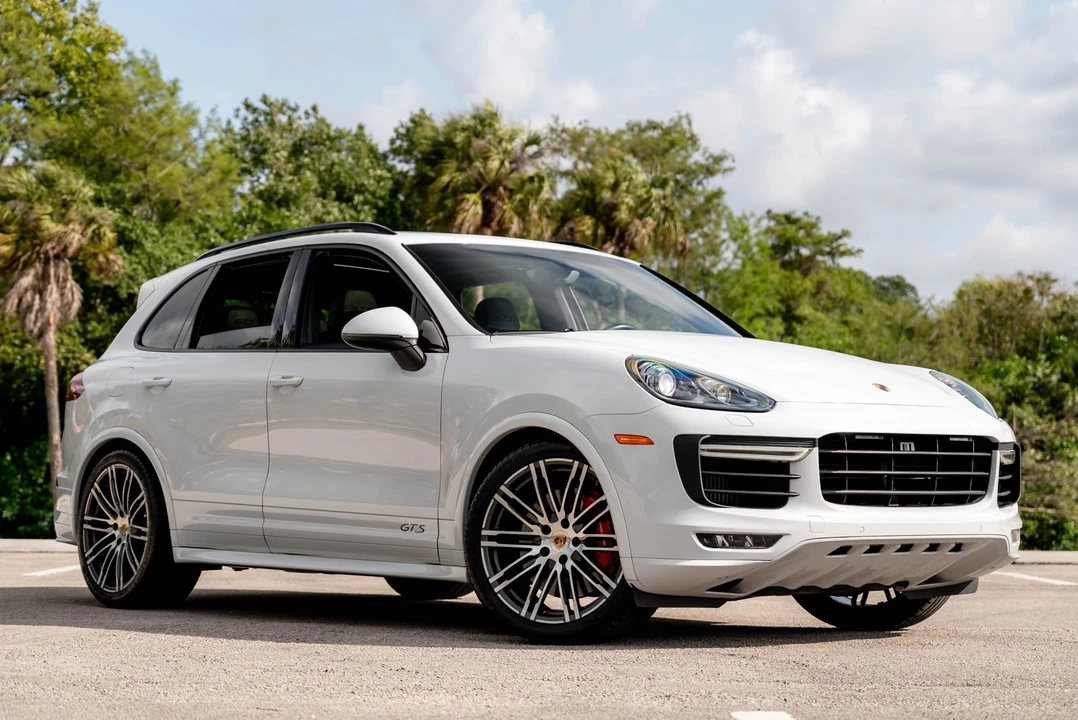 2016 Porsche 958 Cayenne GTS - Image 11 of 31