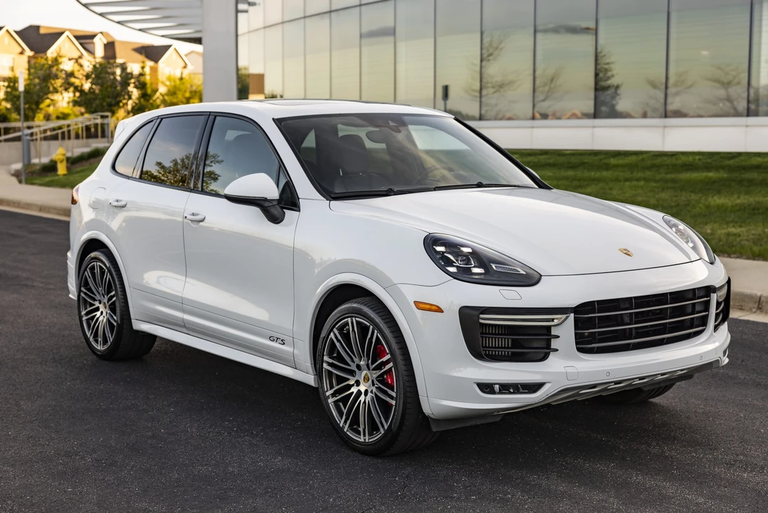 2016 Porsche 958 Cayenne GTS - Image 8 of 31