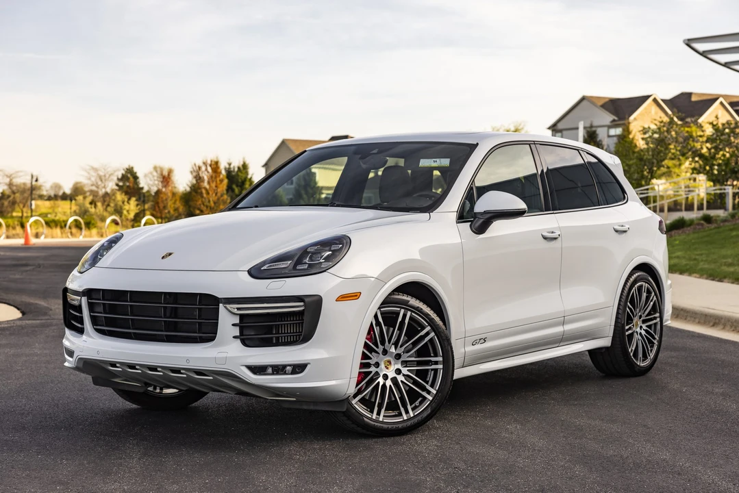 2016 Porsche 958 Cayenne GTS - Image 2 of 31