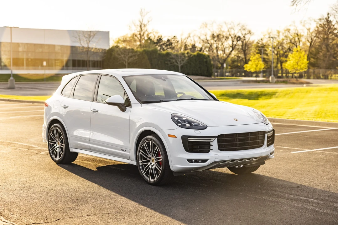 2016 Porsche 958 Cayenne GTS - Image 10 of 31