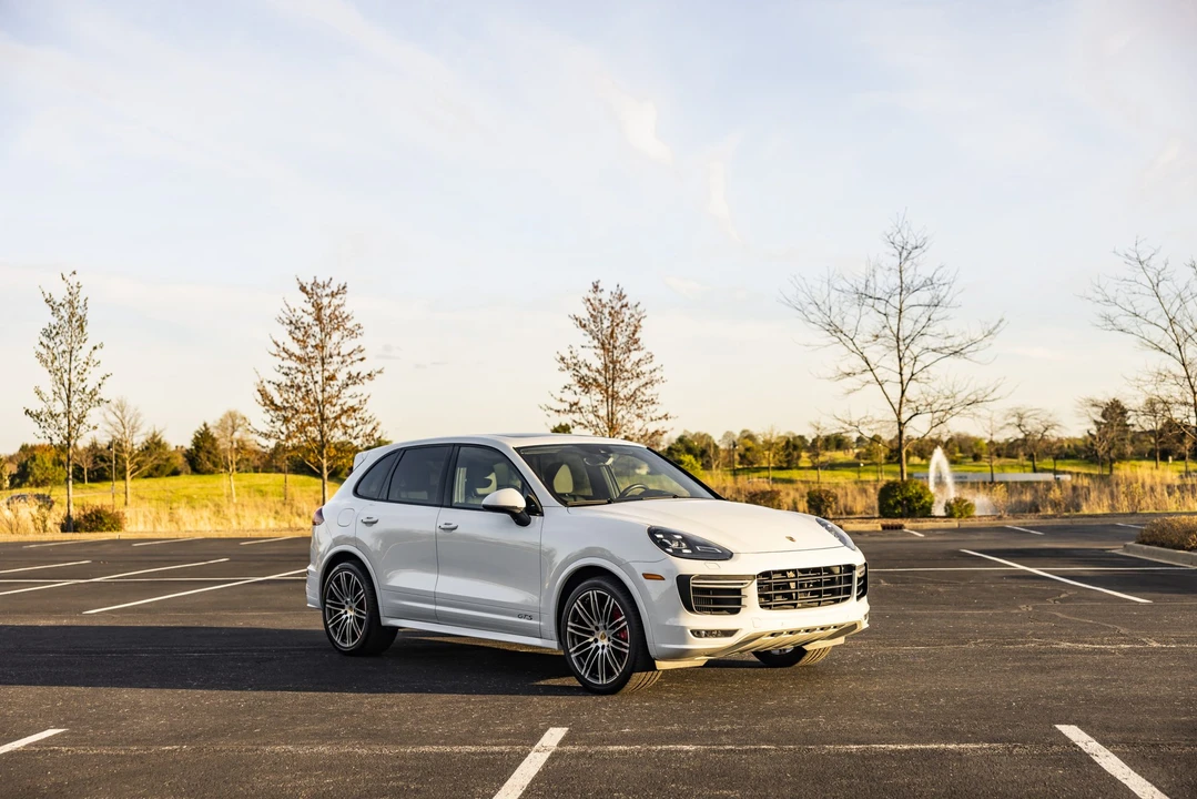 2016 Porsche 958 Cayenne GTS - Image 11 of 31