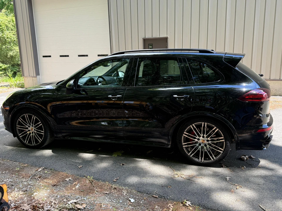 2016 Porsche 958 Cayenne GTS - Image 23 of 31