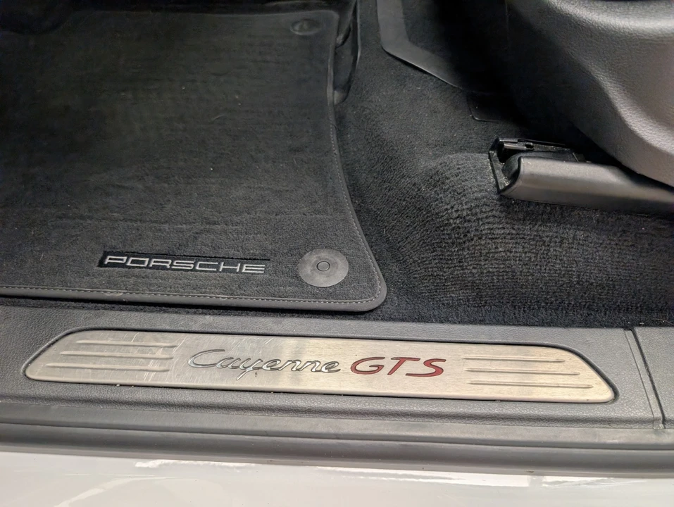 2016 Porsche 958 Cayenne GTS - Image 11 of 21