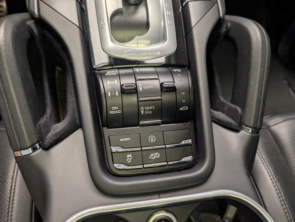 2016 Porsche 958 Cayenne GTS - Image 17 of 21