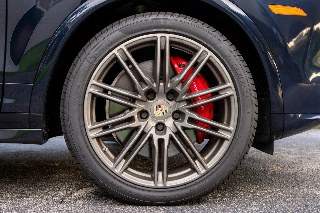 2016 Porsche 958 Cayenne GTS - Image 29 of 31