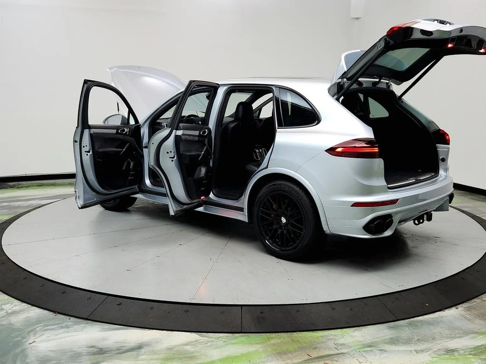 2016 Porsche 958 Cayenne GTS - Image 12 of 21