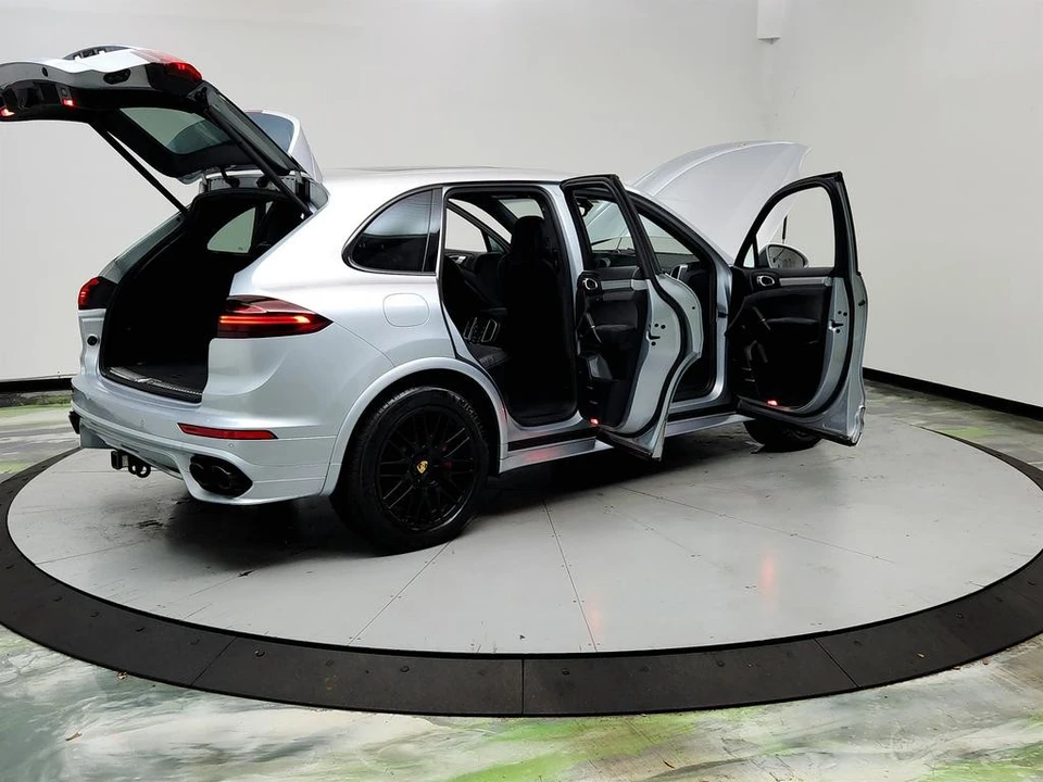 2016 Porsche 958 Cayenne GTS - Image 11 of 21