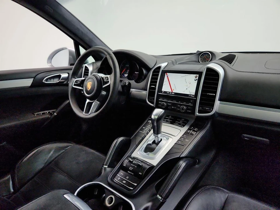 2016 Porsche 958 Cayenne GTS - Image 26 of 31
