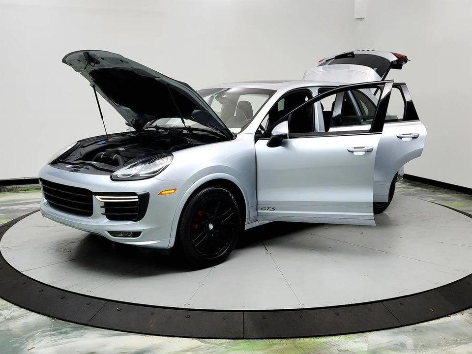 2016 Porsche 958 Cayenne GTS - Image 9 of 31