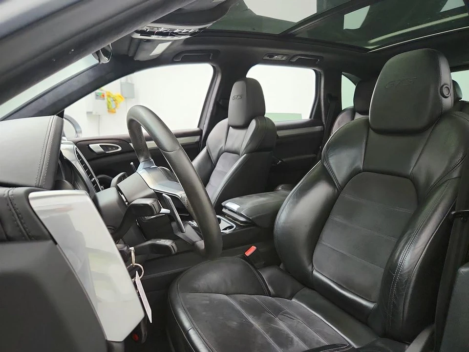 2016 Porsche 958 Cayenne GTS - Image 14 of 31