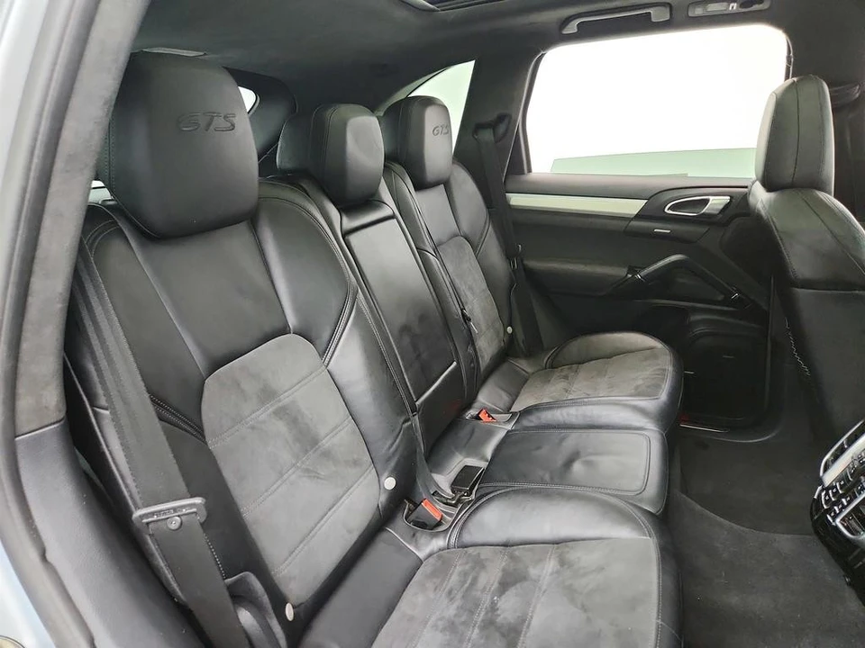 2016 Porsche 958 Cayenne GTS - Image 26 of 31