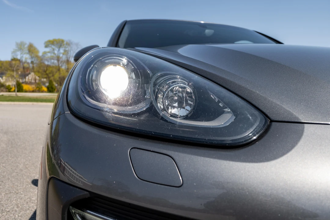 2016 Porsche 958 Cayenne GTS - Image 10 of 31